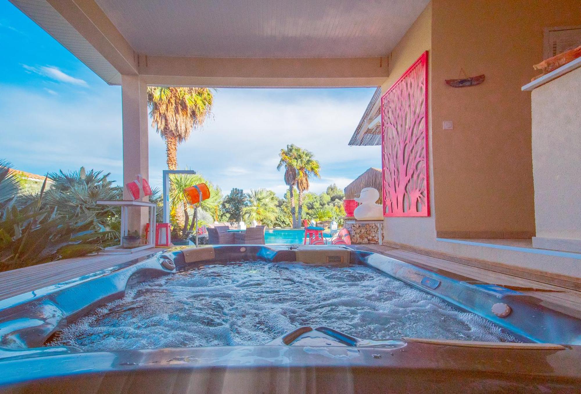 Escapades Lointaines Bed & Breakfast Perpignan Exterior photo