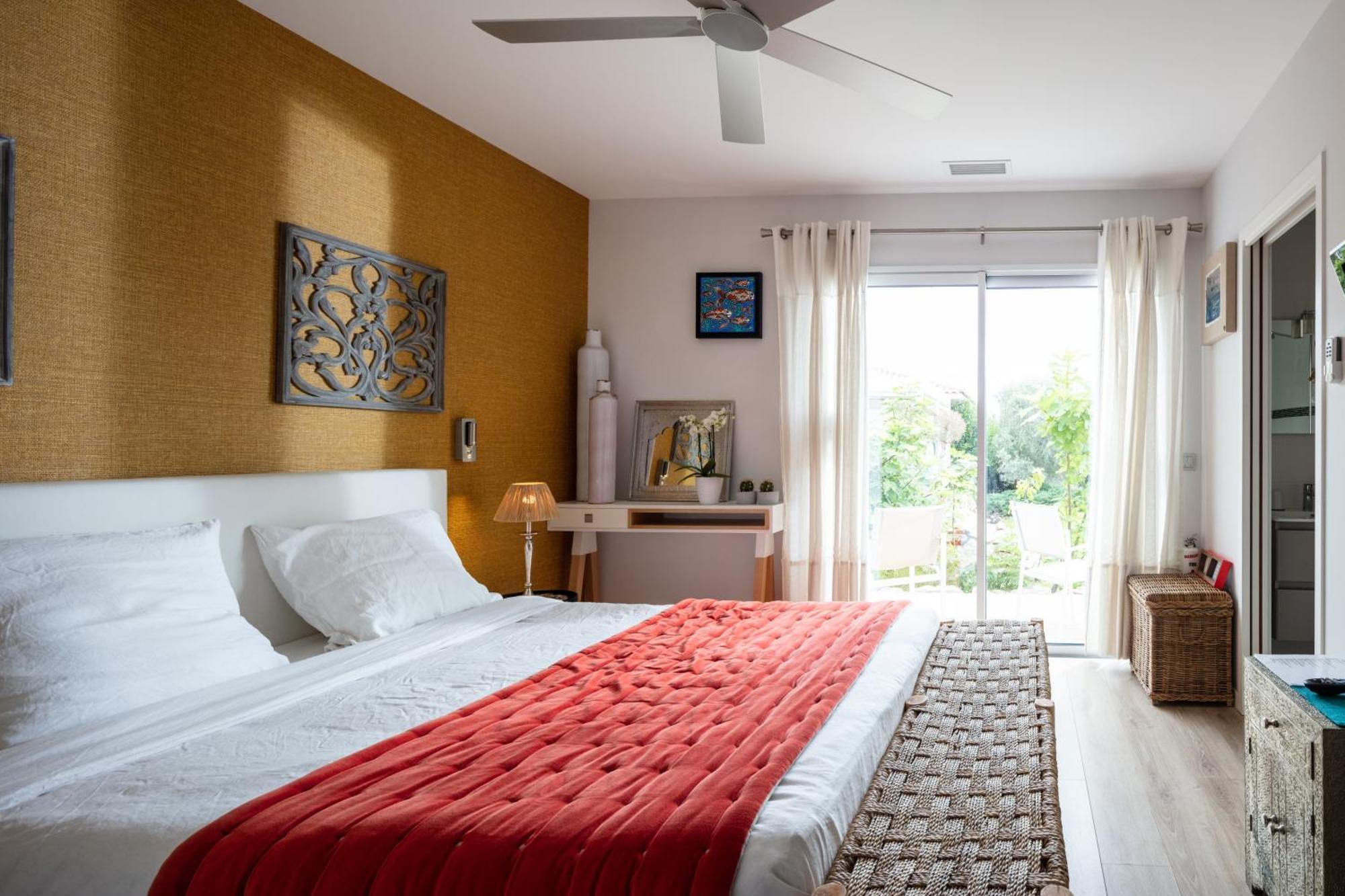 Escapades Lointaines Bed & Breakfast Perpignan Exterior photo