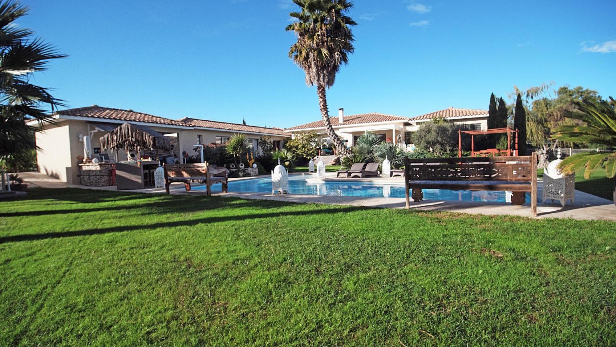 Escapades Lointaines Bed & Breakfast Perpignan Exterior photo
